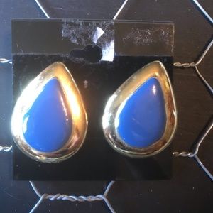 NWT Blue & gold lining teardrop pierced earrings